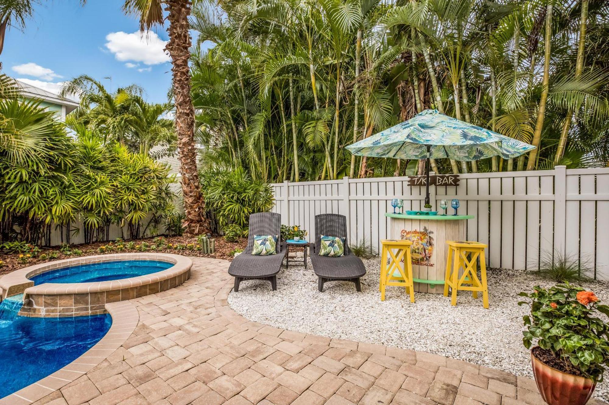 Banana Cabana Holmes Beach Exterior photo
